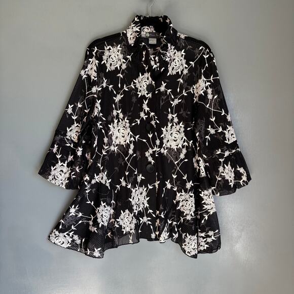 DAMEE, INC Women's XL B&W Floral Bohemian Flowy Shirt/Jacket Ruffle Sleeves - Picture 1 of 10